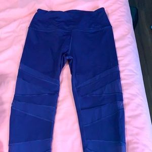 Victoria’s Secret sport leggings